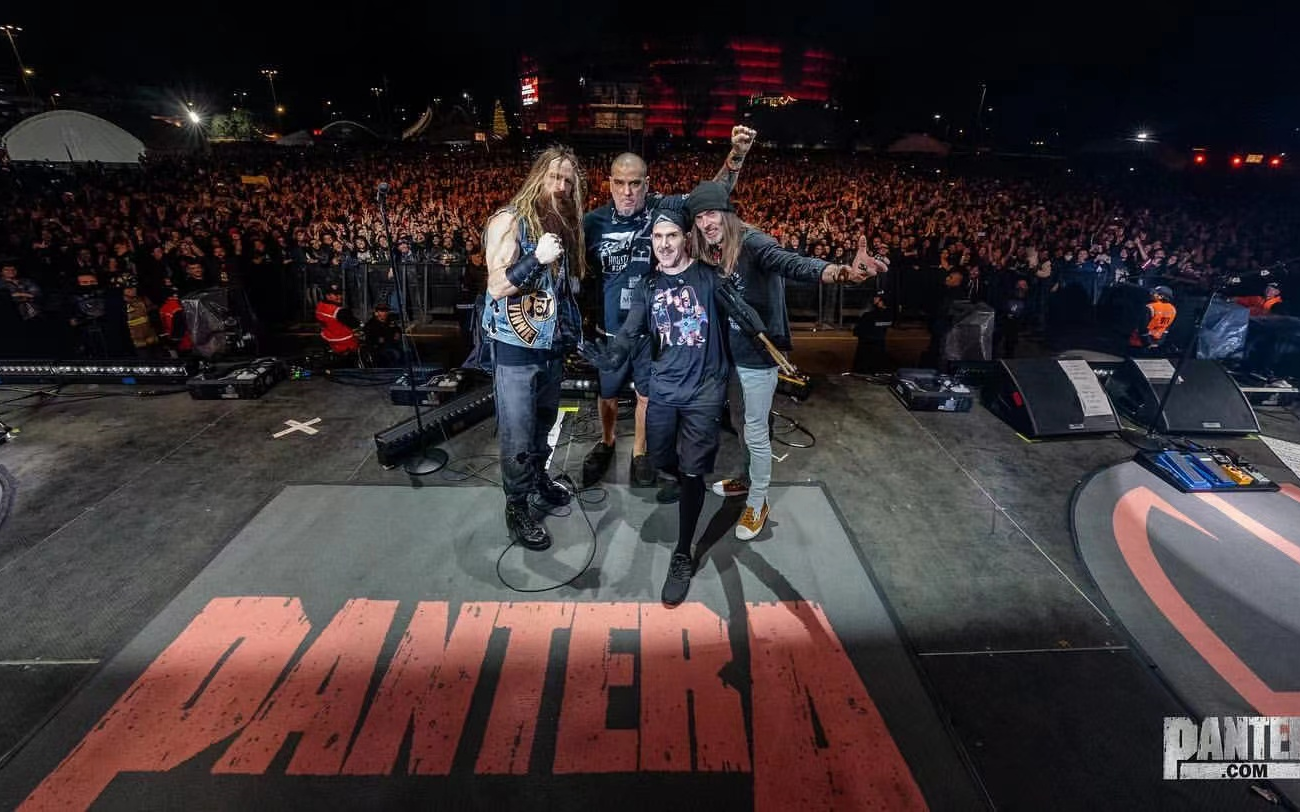 【Pantera最新演出】2022.12.09哥伦比亚Knotfest哔哩哔哩bilibili