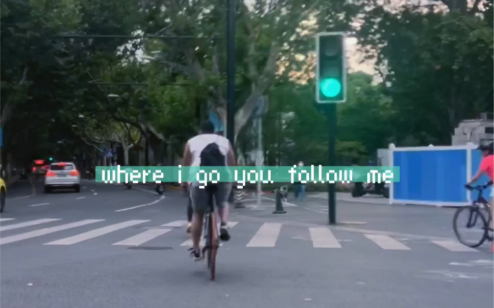 [图]穿城而过满面云 //Escape from reality where I go you follow me. //