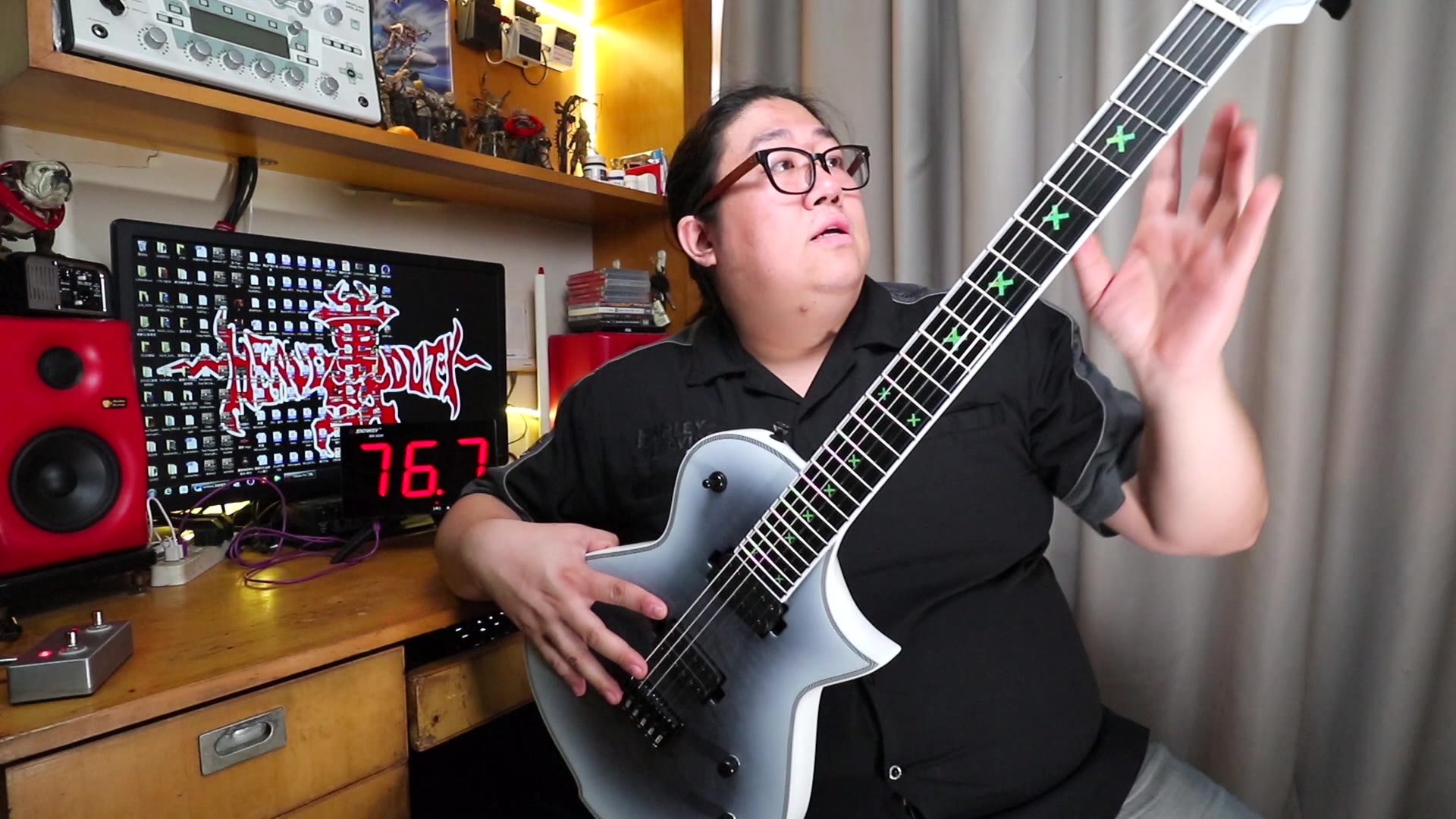 重兽测评agudadagger阿骨打跳刀电吉他