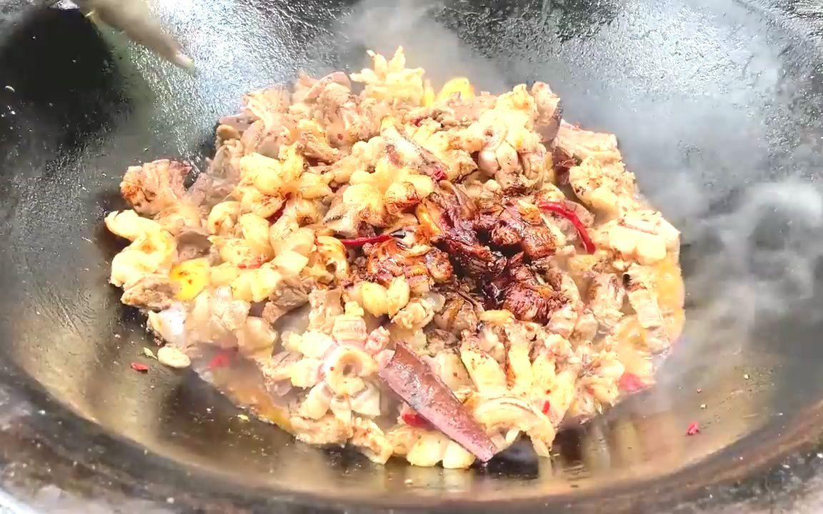 358买来根大牛鞭,大铁锅炖上一小时,吃上一次,真是人间美味