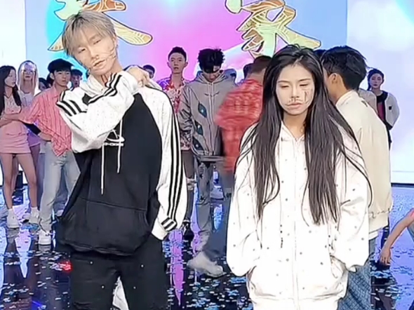 乖琴枝很好 "会火 "琴家团播