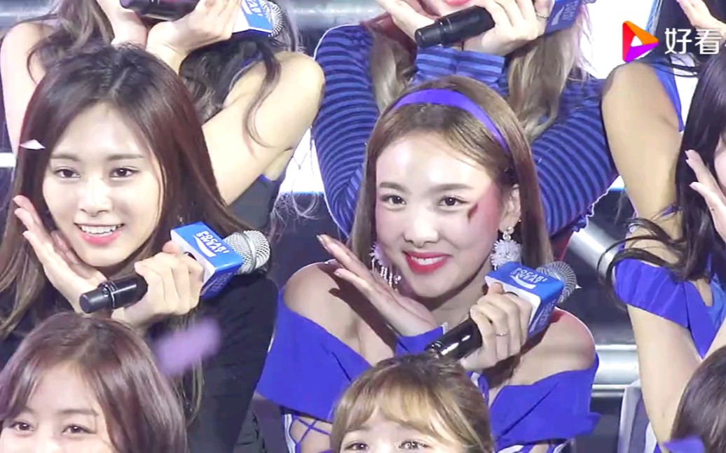 twice 《cheer up》林娜琏饭拍,兔牙的笑容总是那么甜美治愈!