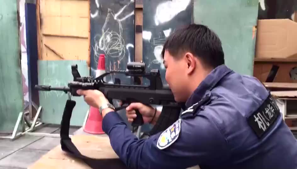 qbz95与长弓导轨