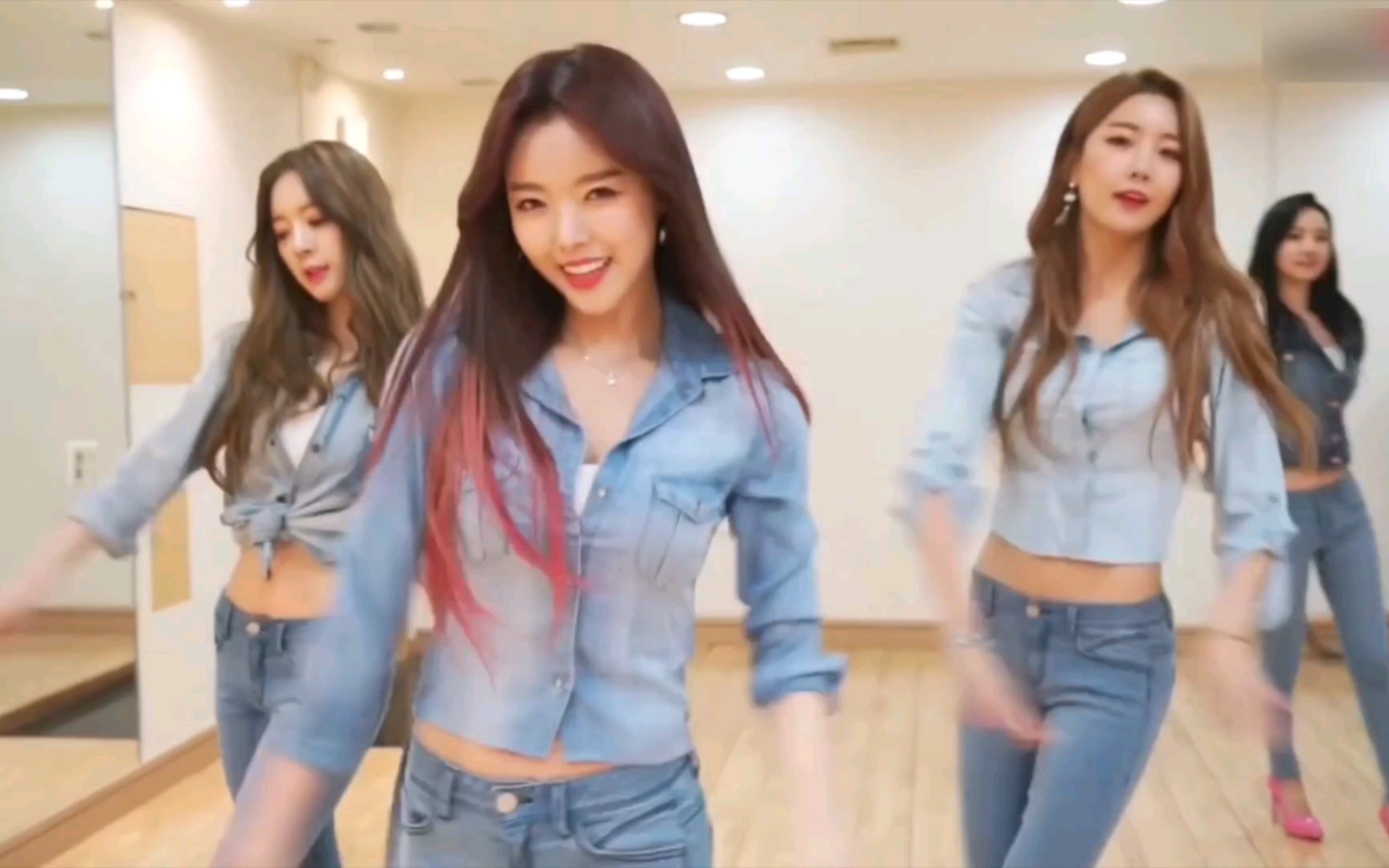 [图]混剪高清Dalshabet -' SomeonelikeU' (Close up Ver) Dance Practice