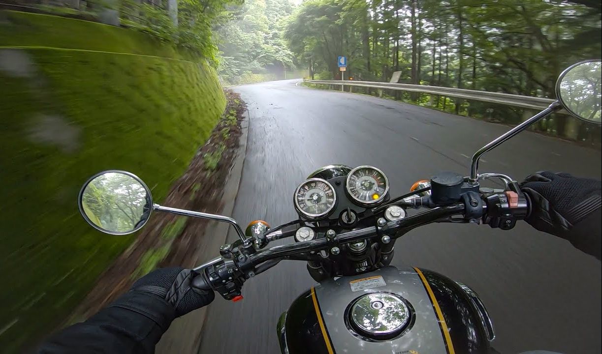 川崎w800|山路骑行 美丽的风景 路上吃个简单的午餐|第一视角 pov