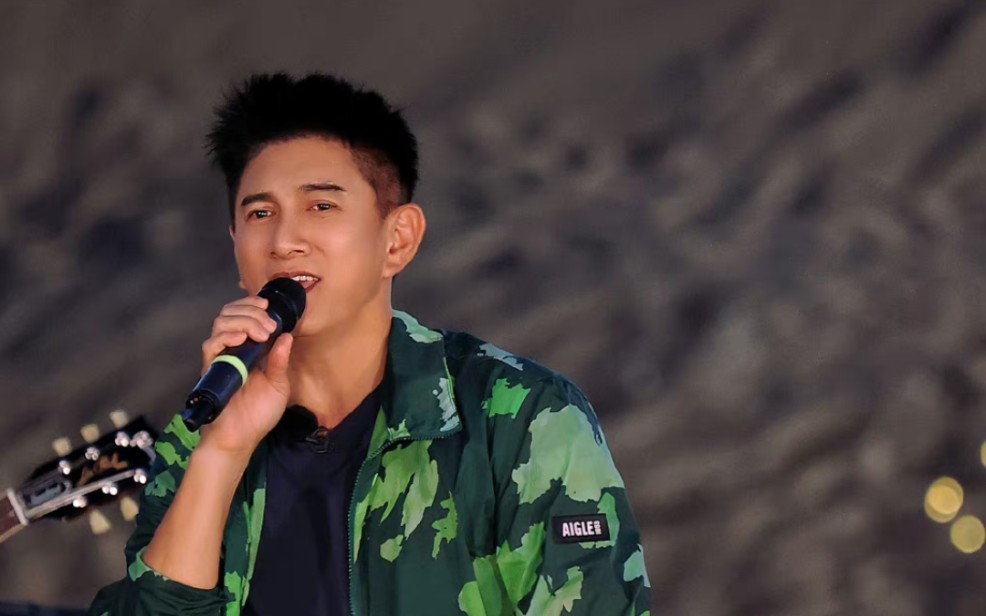 【吴奇隆】综艺还有诗和远方现场演唱00爱03,满满的回忆