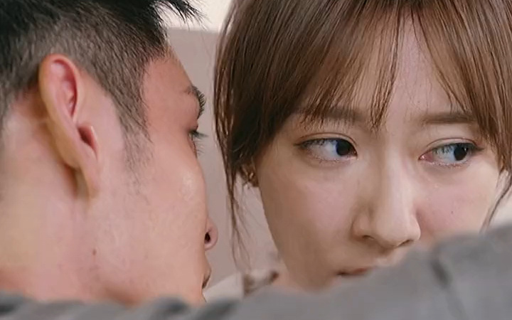 这硬汉男友简直太会了…%%曹佑宁 %%余玥 %%他在逆光中告白