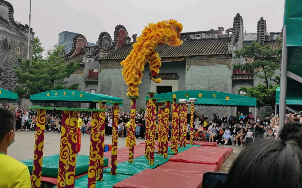 广东佛山黄飞鸿舞狮队图片