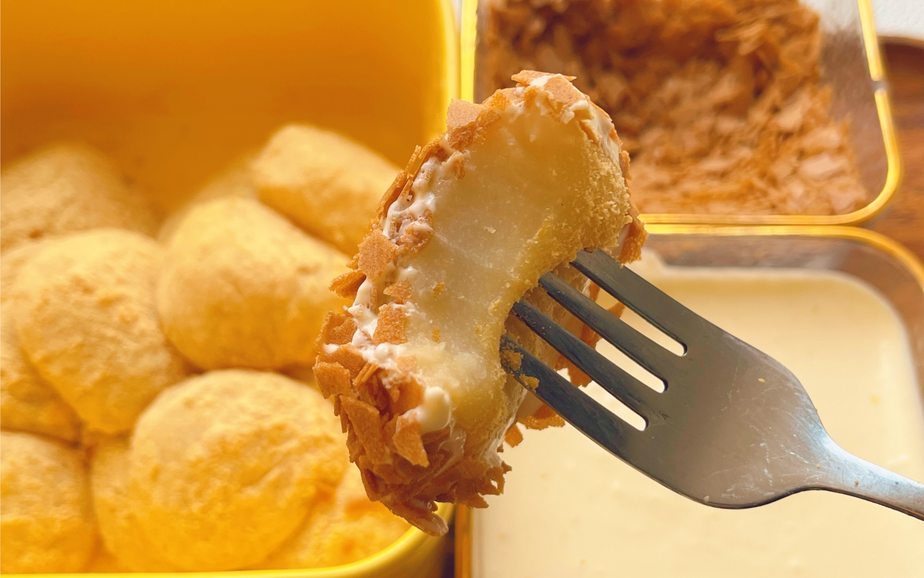 糯叽叽的蘸酱麻薯也太好吃了吧,香甜酥脆还拉丝,10分钟就能搞定