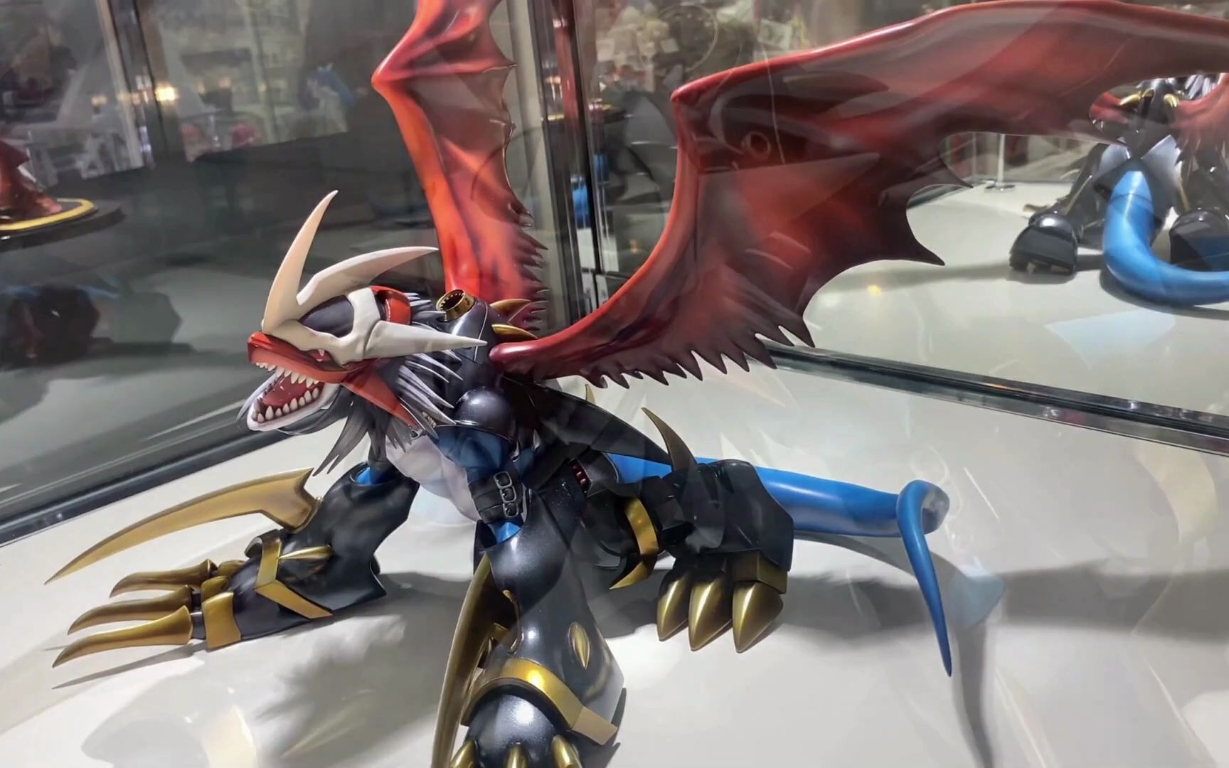 megahouse数码宝贝 帝皇龙甲兽实物360°展示视频