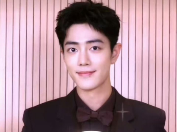 我是演员肖战的粉丝小飞侠,我出生于1991年,33岁,祝新中国75岁生日