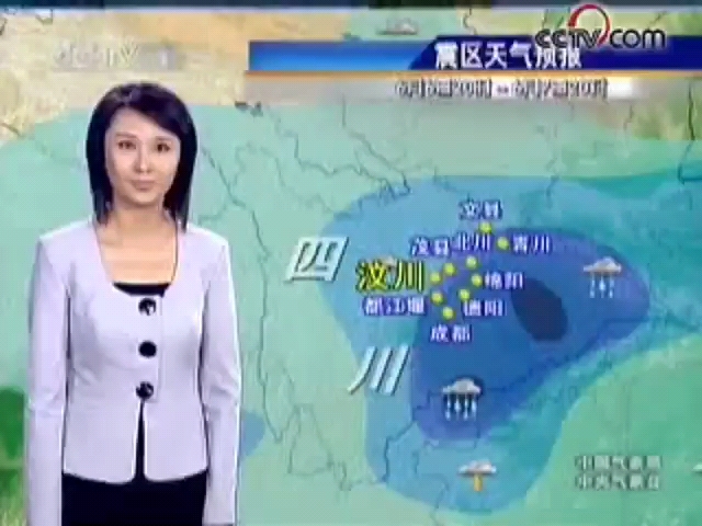 新闻1+1主持人叫什么(央视新闻1+1主持人是谁)