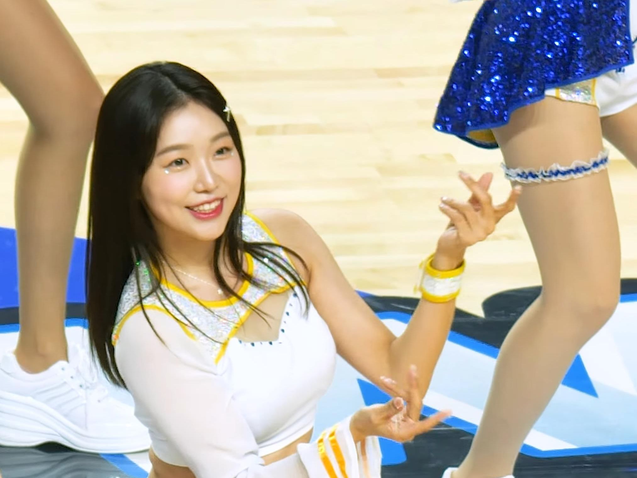 拜托,朱熙!_三星生命蓝明兹李柱熙啦啦队少女时代4k 60fps