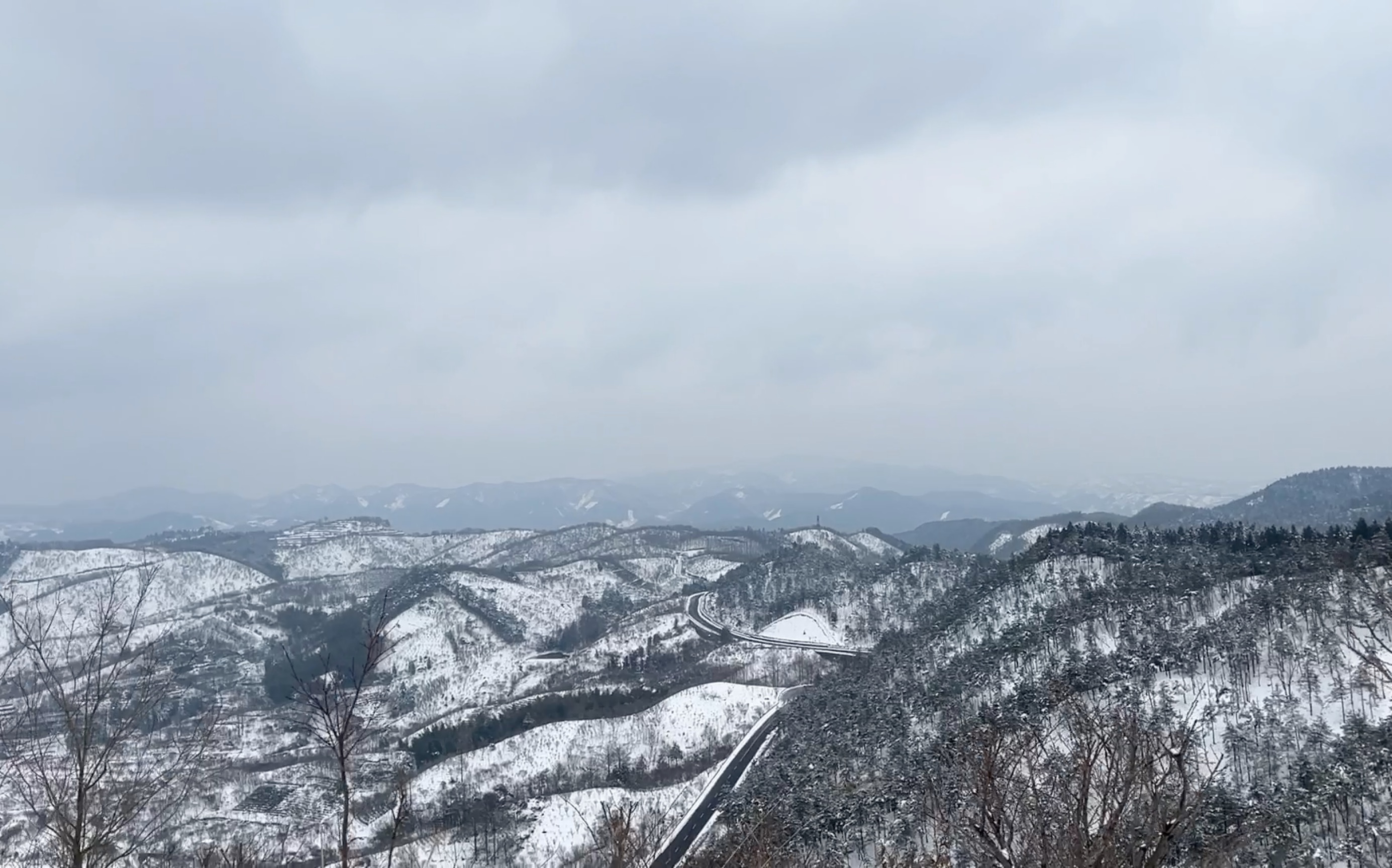 四明山看雪景的地方图片