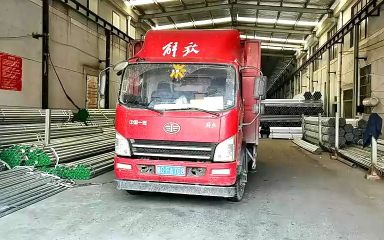 不负每一份信任 钢材行业 出货实拍 装车出