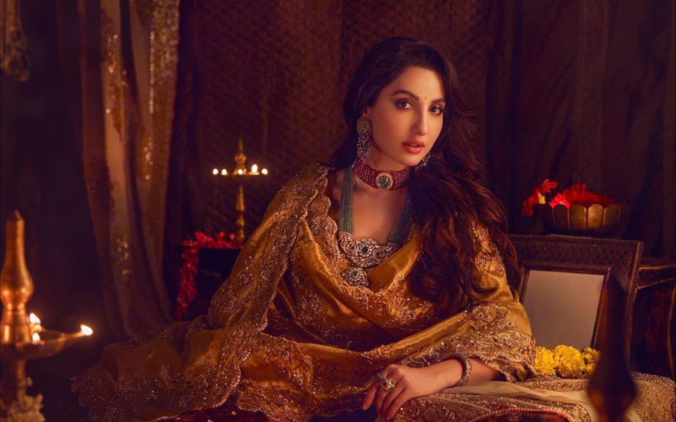 【home gym 越跳越开心】跟宝莱坞性感舞姬nora fatehi ,跳zumba燃脂