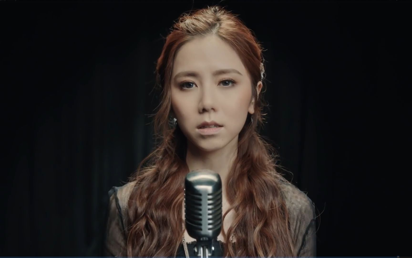 邓紫棋新歌《平行世界》,5分钟写好旋律第二天写好歌词!真的太厉害了