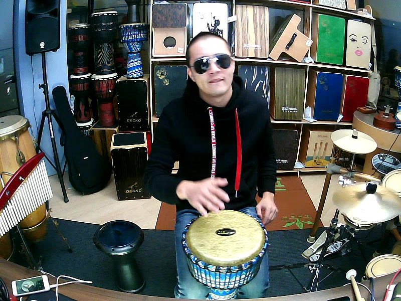 凯文先生《挪威森林》非洲鼓箱鼓卡宏鼓丽江手鼓演奏