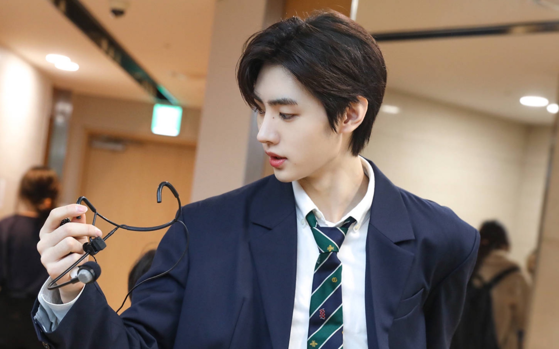 谁又被日系银发帅哥帅死