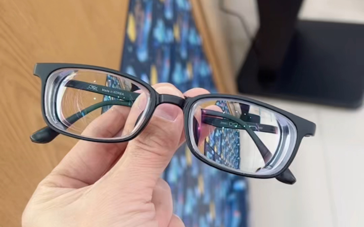 高度近视 1800度的烟灰缸镜片,加工后变这样啦,镜片不刮睫毛#近视