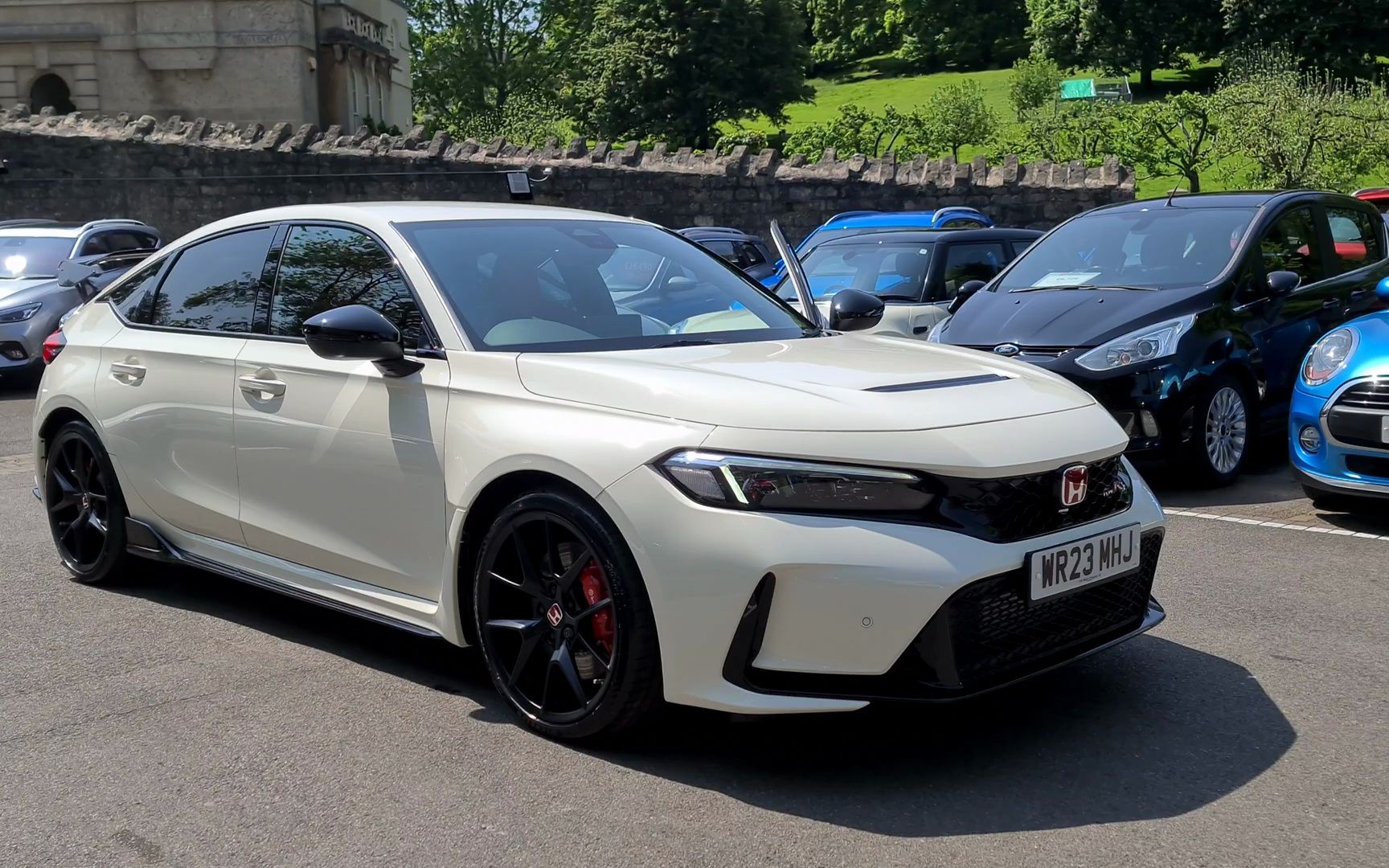 2023 honda civic type r championship white with illumination