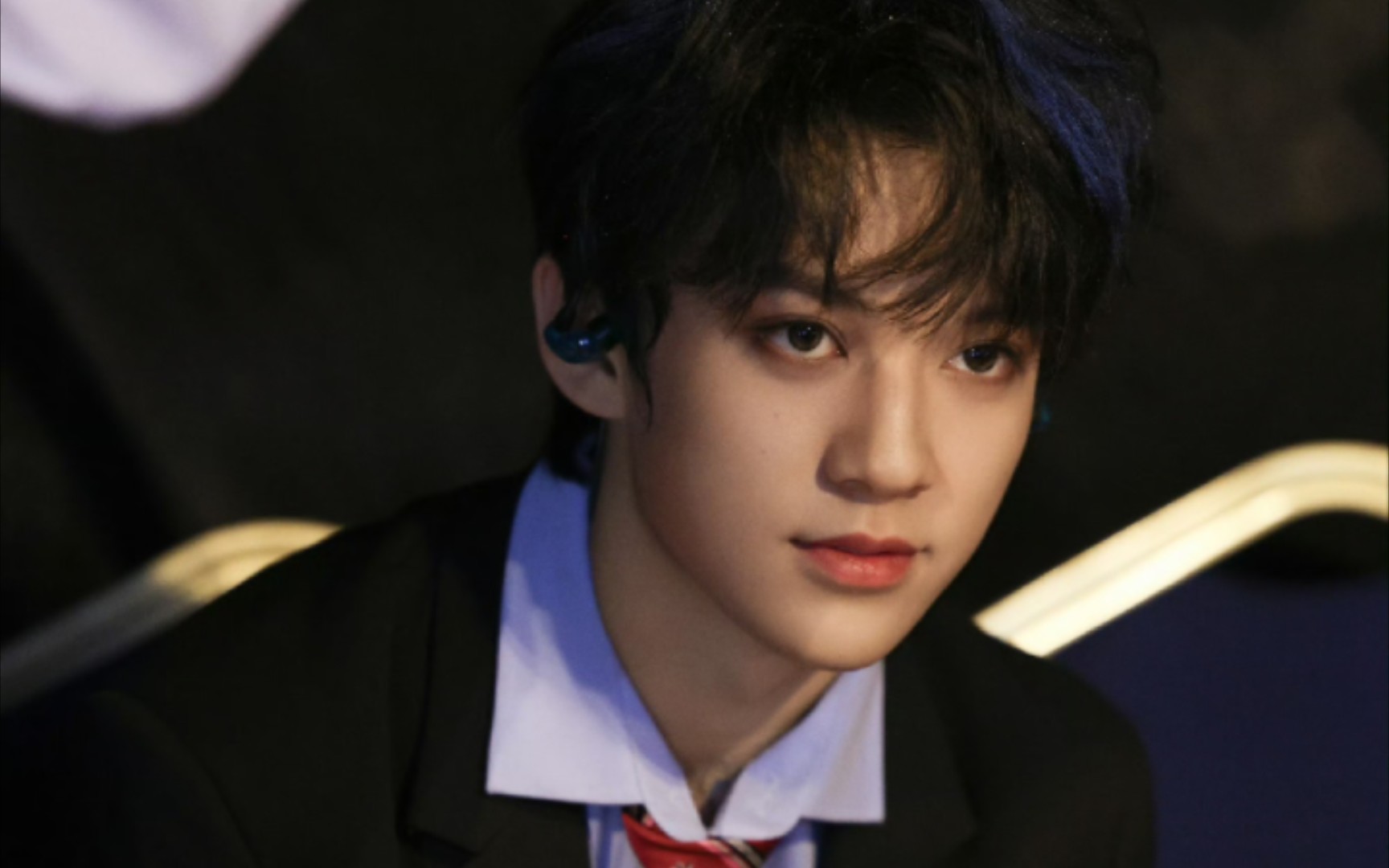 【陈天润】少年的眼眸 明亮而清澈 没有一丝杂质 恰如熠熠生辉的星辰