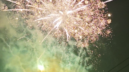 【绚烂如彩虹】第一支视频求三连!