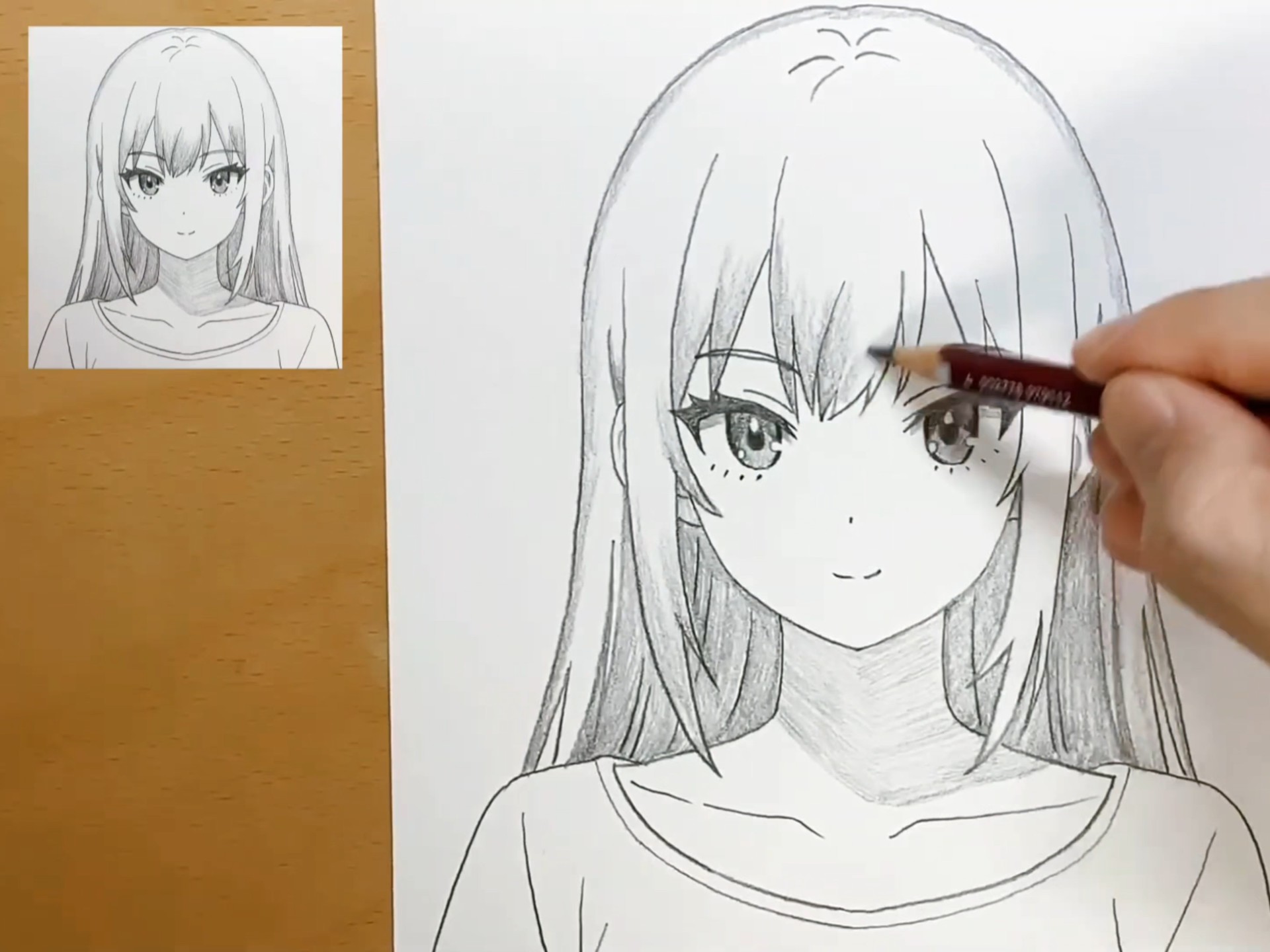 可爱的动漫女孩素描