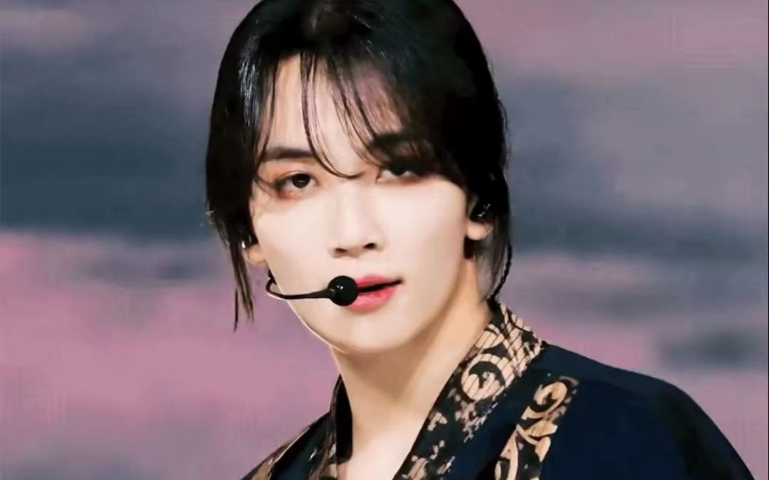 jeonghan 尹净汉直拍 seventeen super mcd打歌舞台230427