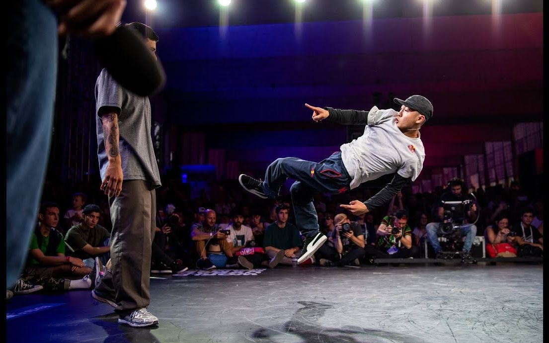 [图]【Breaking】B-Boy Shigekix vs B-Boy Victor - World Urban Games 2019 Semifinal