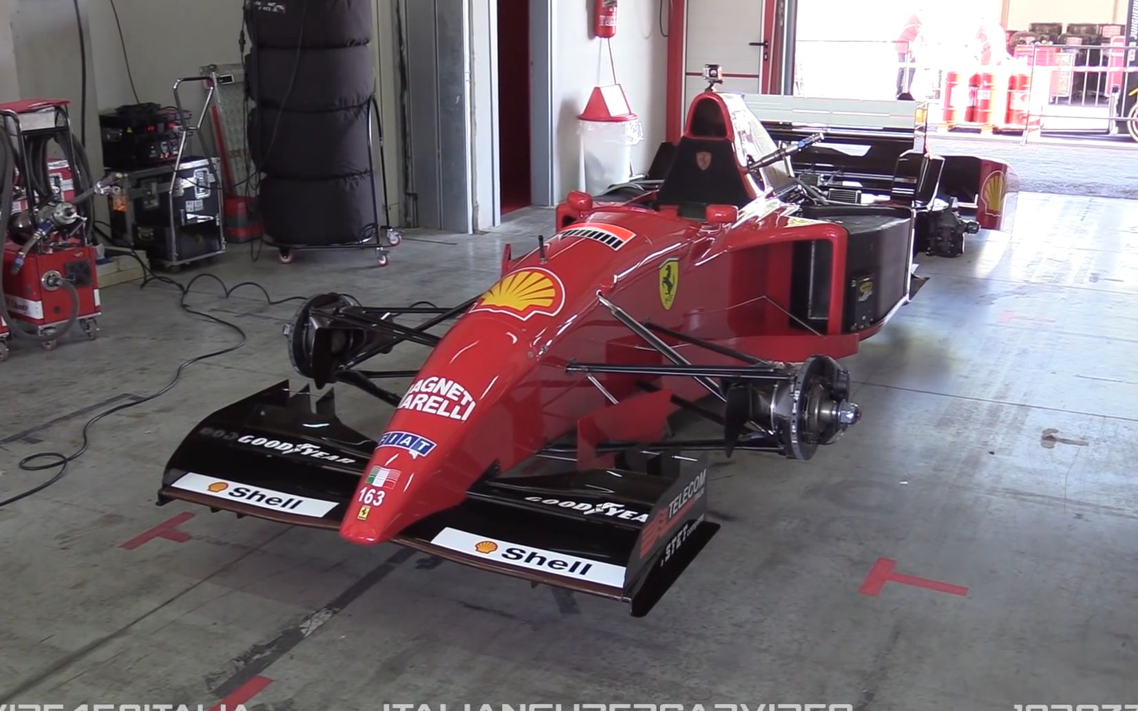 1995年法拉利412t2f1赛车v12发动机声浪欣赏