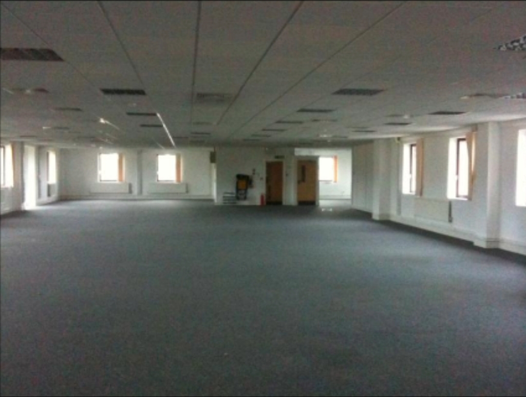 the backrooms后室level4"废弃办公室"介绍,杏仁水天堂