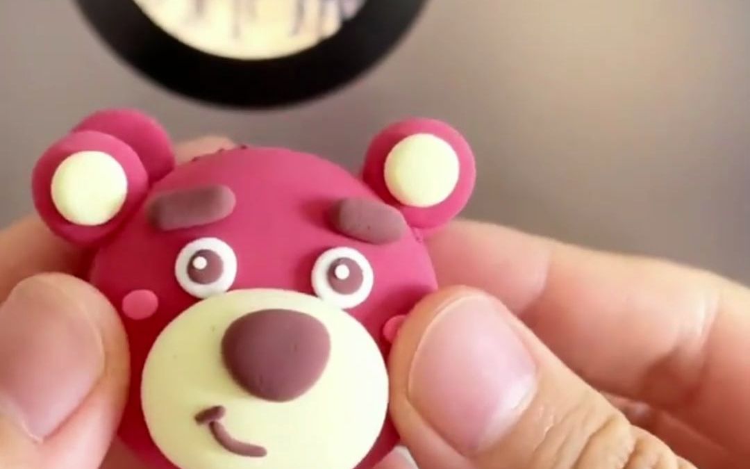 超轻粘土|有手就能捏的草莓熊马卡龙!