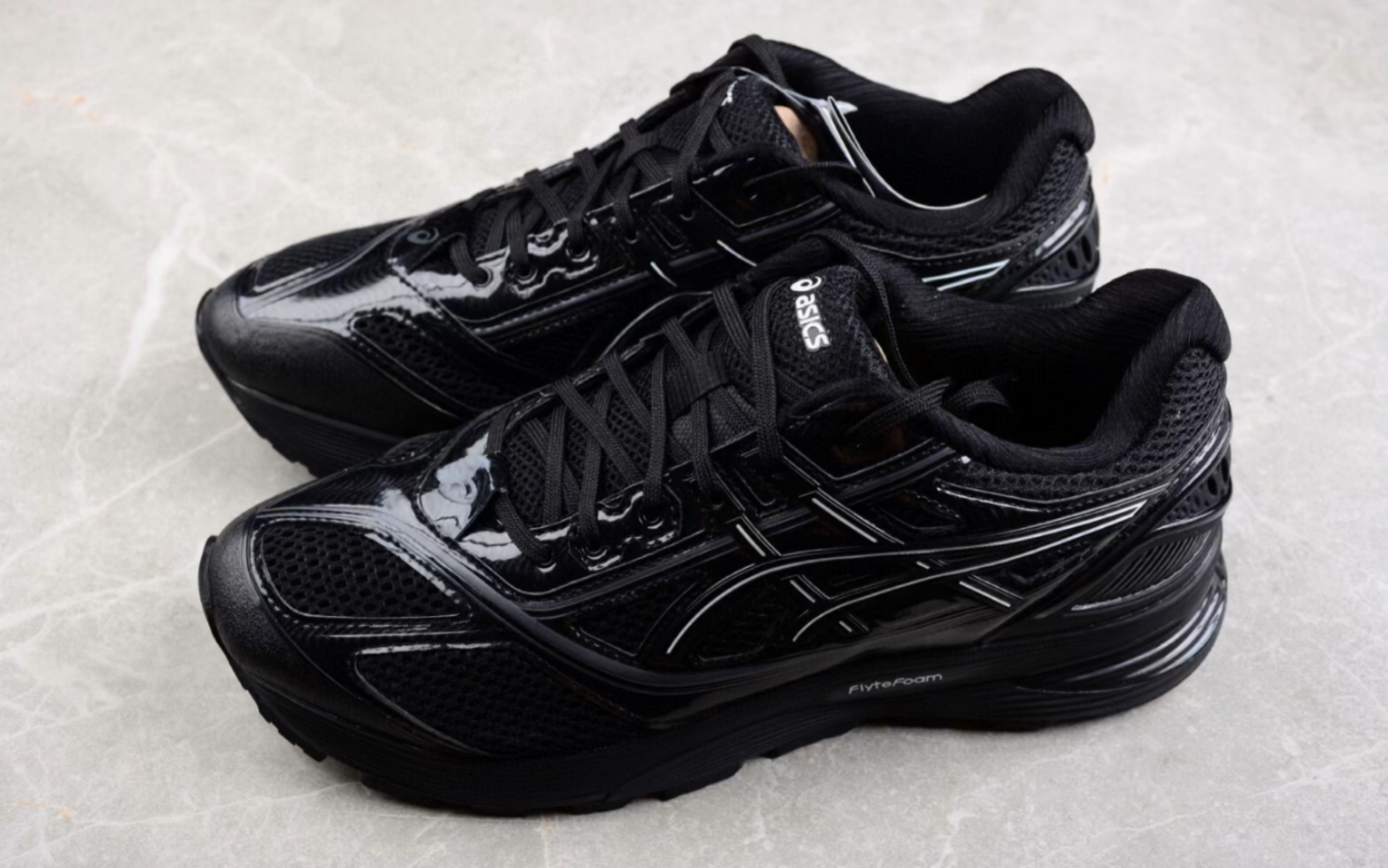 亚瑟士联名 kiko kostadinov x asics gel korika 缓震轻量跑鞋