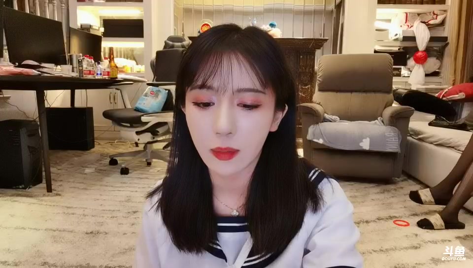呆妹儿小霸王_2020-05-11直播回放_哔哩哔哩 (゜-゜)つロ 干杯~-bili