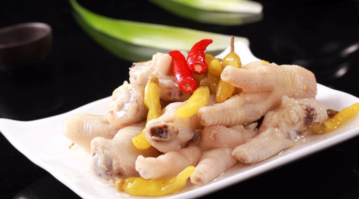 四川正宗的泡椒凤爪怎么做?自制方法开胃生津,下下小酒正好