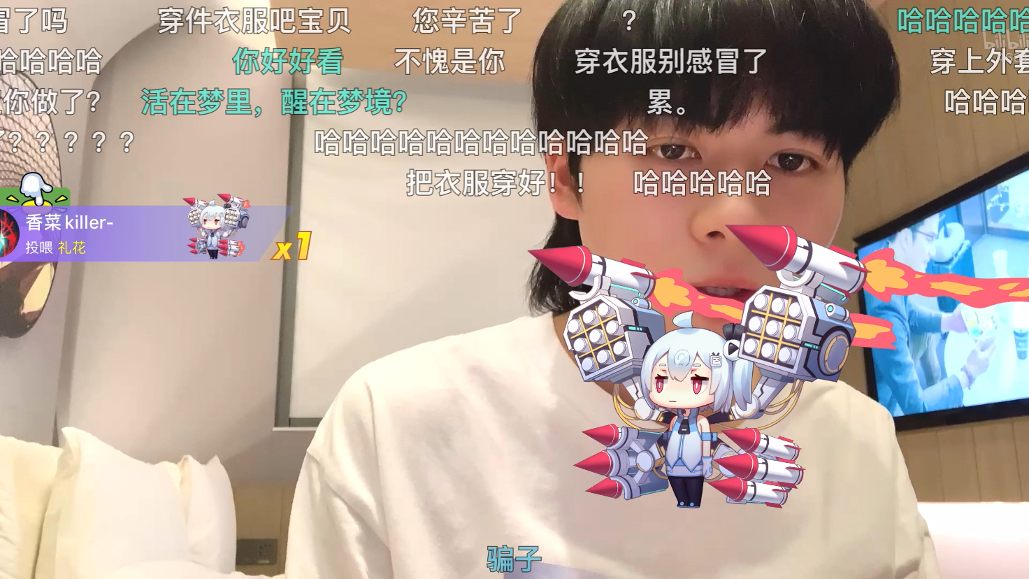小精灵竟在床上干这种事？！珍贵古老直播影像