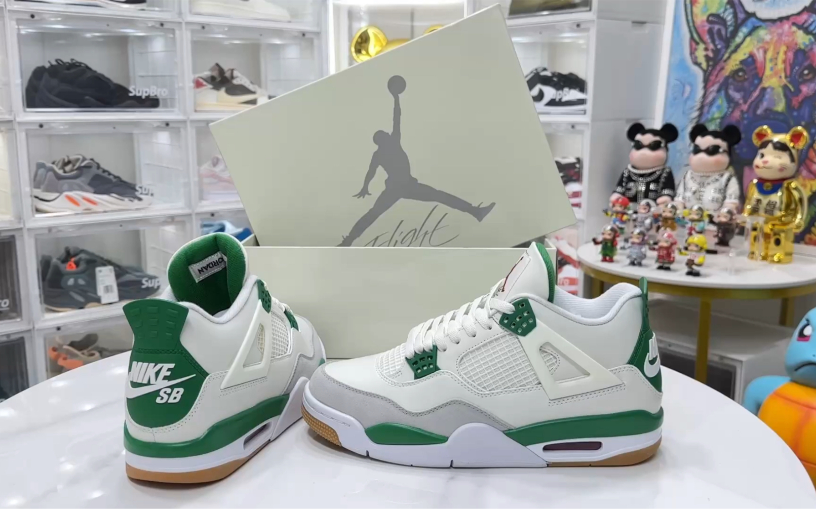 【权威实拍】aj4联名sb "pine green" 绿松石