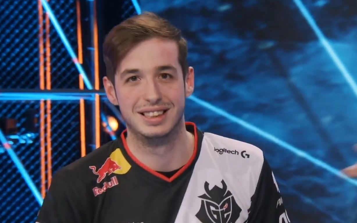 k神退役,再看一次快如闪电的狙吧!