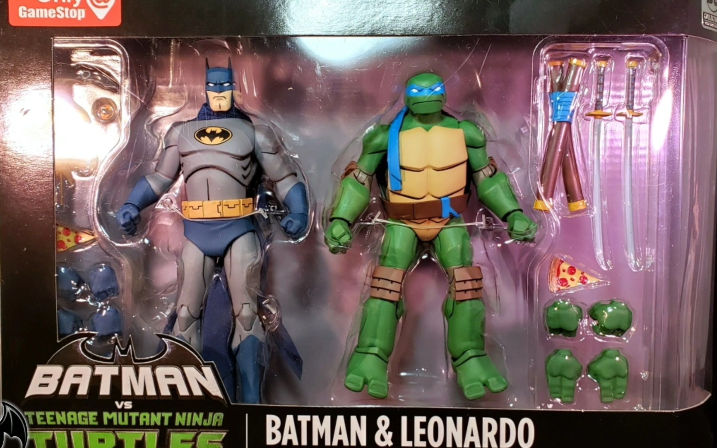 [图]蝙蝠侠VS忍者神龟DC Collectibles Batman vs. The TMNT, Batman u0026 Leonardo action figur