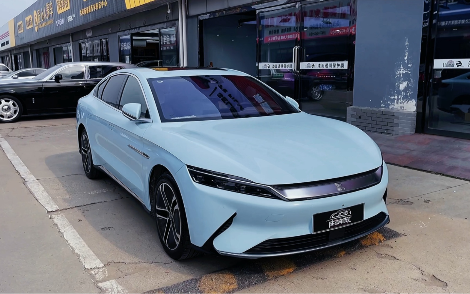 国货之光——比亚迪汉,车身改色冰川蓝_哔哩哔哩_bilibili