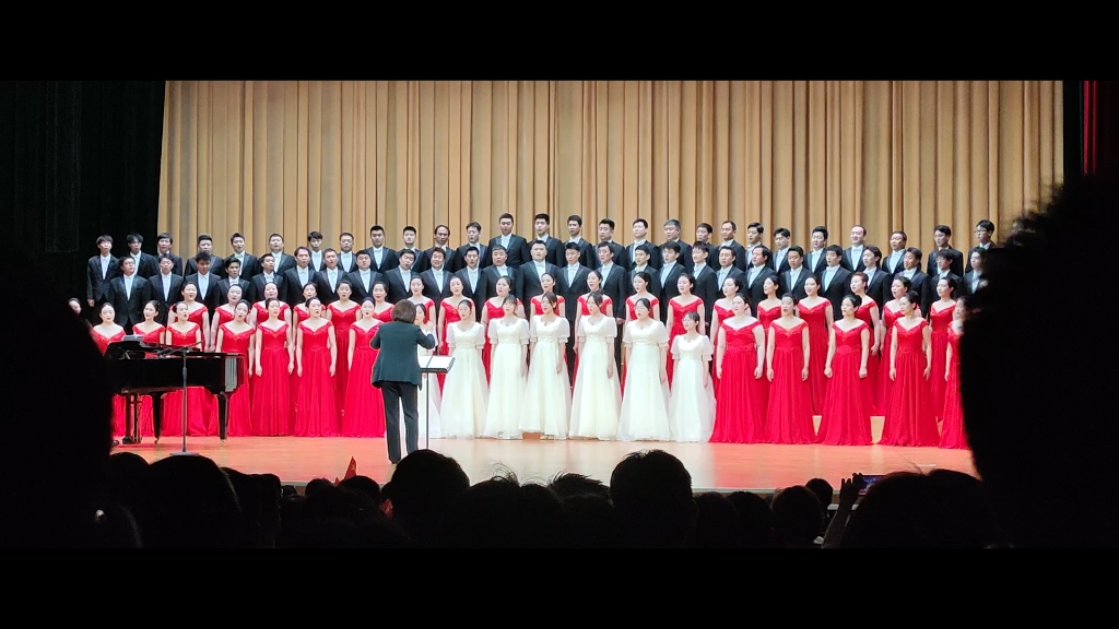 《我和我的祖国》-国家大剧院合唱团×北京邮电大学爱乐合唱团