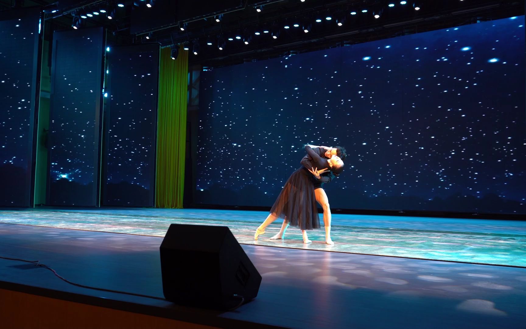 芭蕾舞高雅艺术进校园—窦家山上,芭蕾之夜