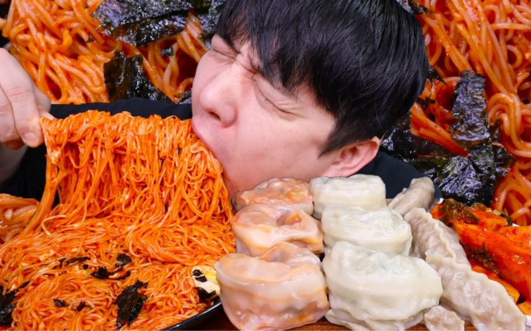 23更新 | 深渊巨口上线吃:麻油拌面,泡菜饺子,排骨饺子配小萝卜泡菜开