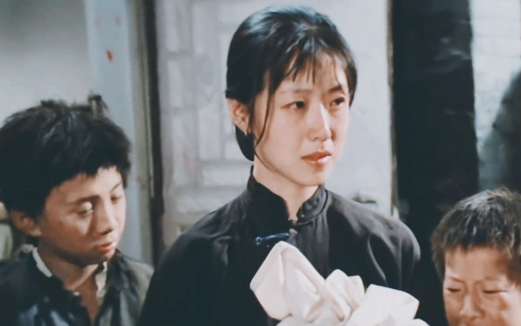 骆驼祥子:麻绳专挑细处断,厄运专挑苦命人,虎妞难产而死,祥子一无所有