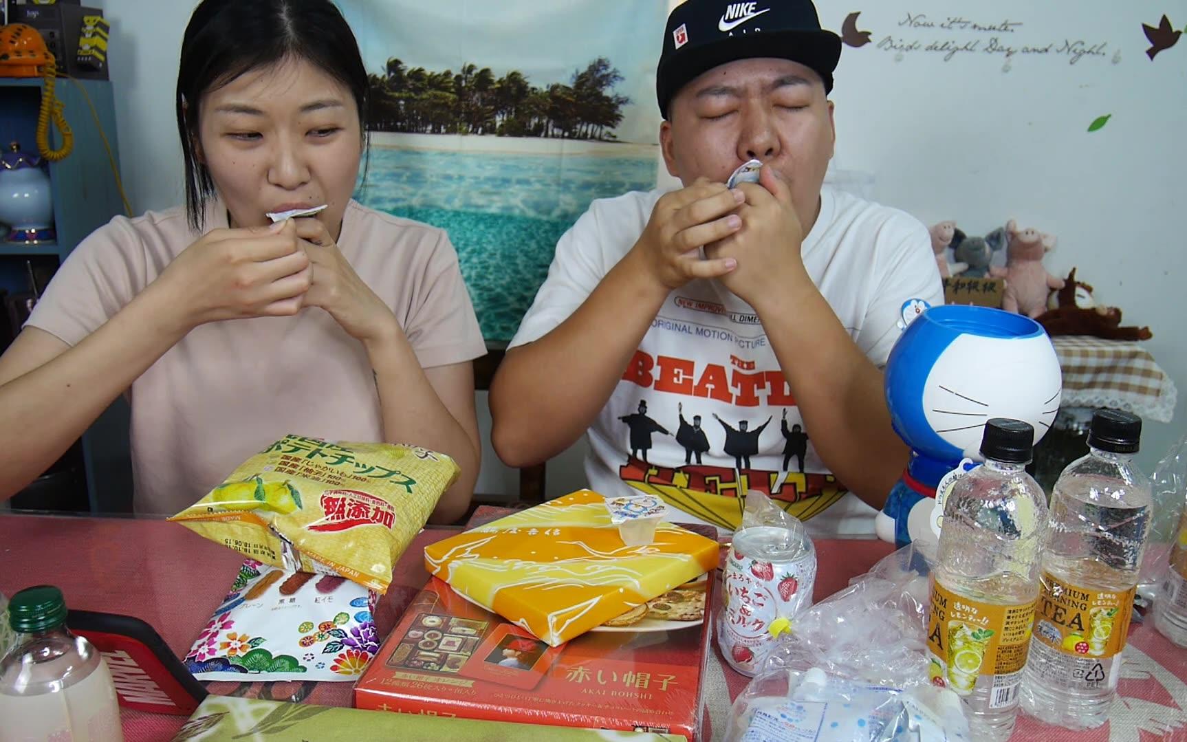 大胖和软软终于吃到羊羹了吃播吃货美食情侣二人转