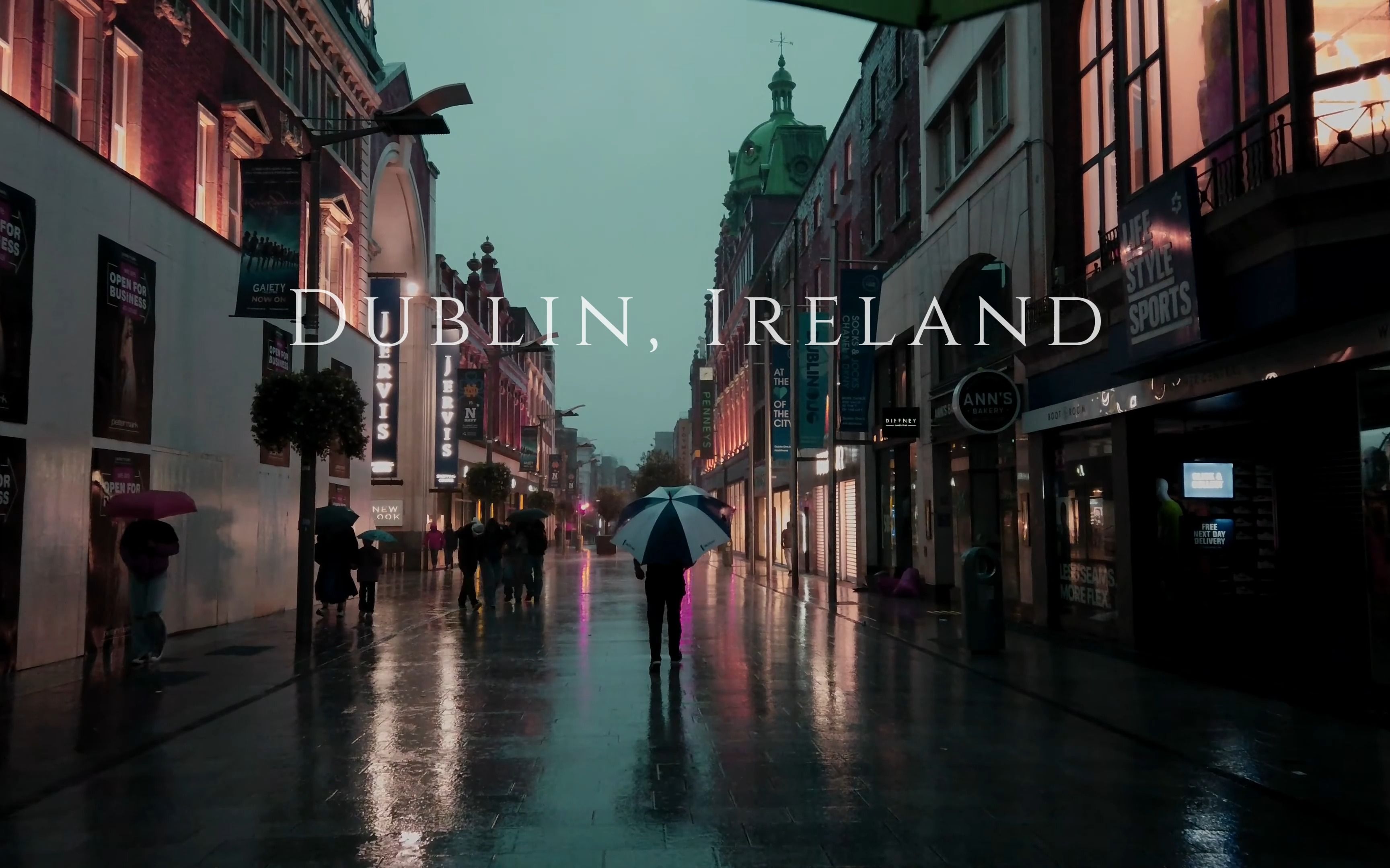 [图]“A dark and humid rainy night”阴暗潮湿的夜晚  ——  爱尔兰 | Dublin, Ireland