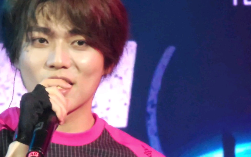 【4k直拍】某幻君幻想世界live 4段中间串场聊天talk小合集 广州场