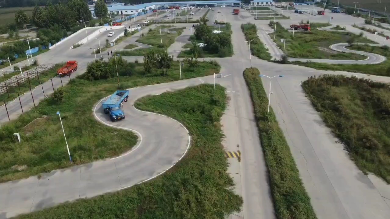 大车驾校:驶向未来,追逐梦想!