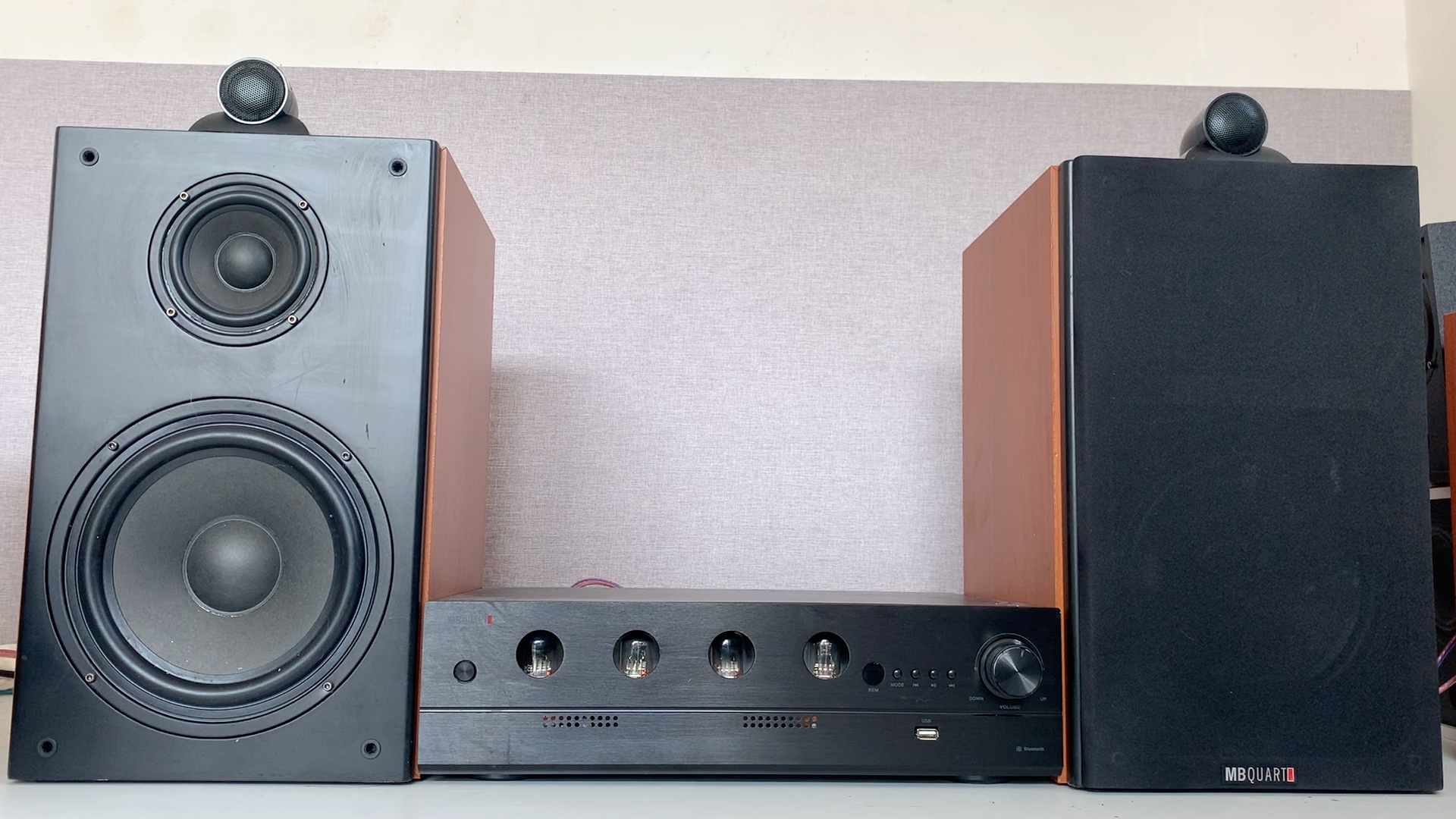 德国歌德mbquart品牌 550胆机功放加m19a8寸双分频音箱套装 播放音乐